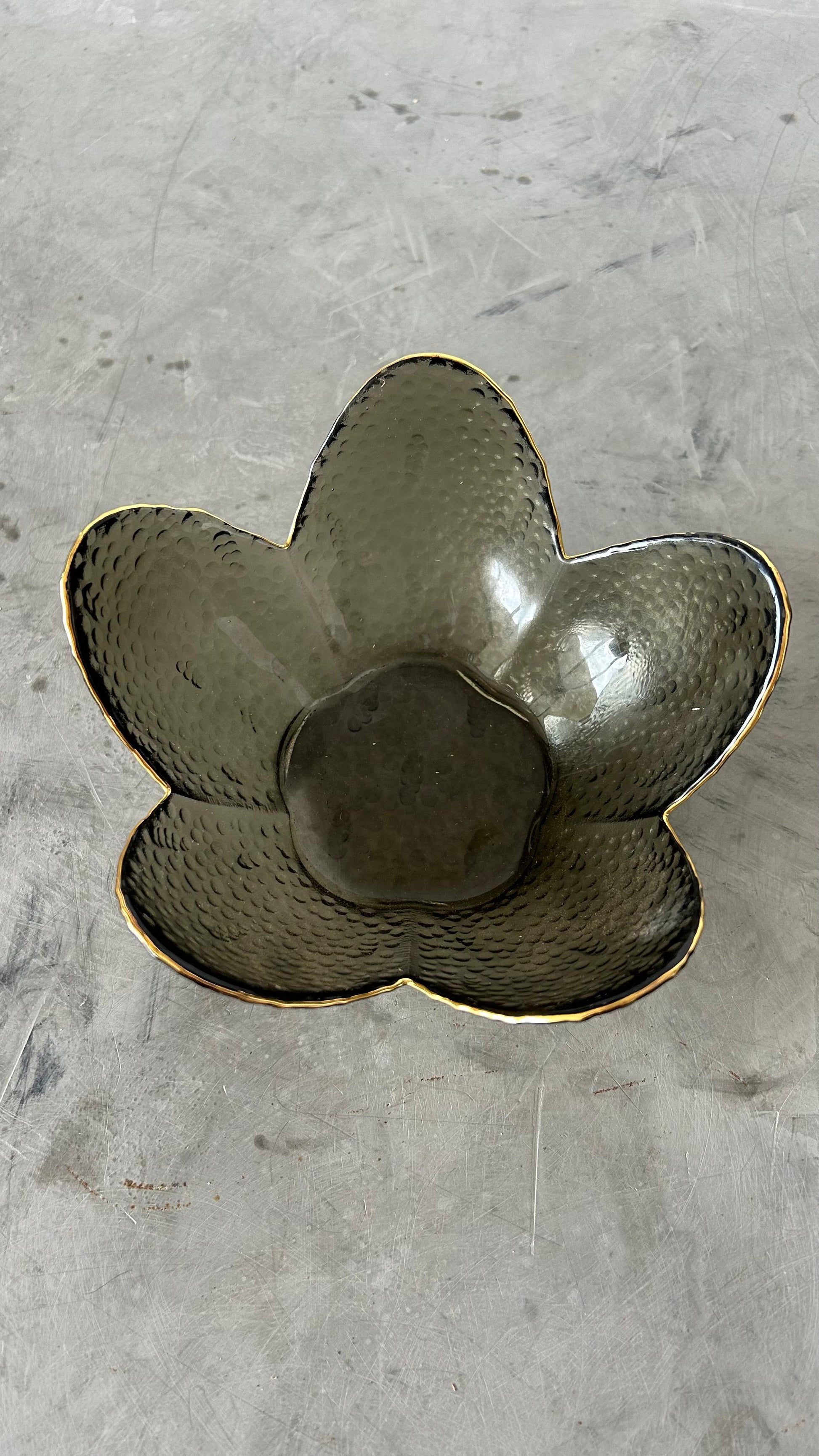 BANDEJA FLOR HUMO